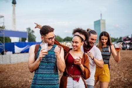 Ce trebuie să luați cu dumneavoastră și cum să vă pregătiți pentru festivaluri de mai multe zile