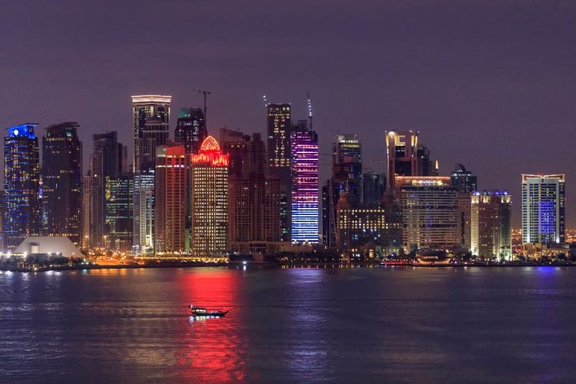 Explorarea capitalei qatareze Doha
