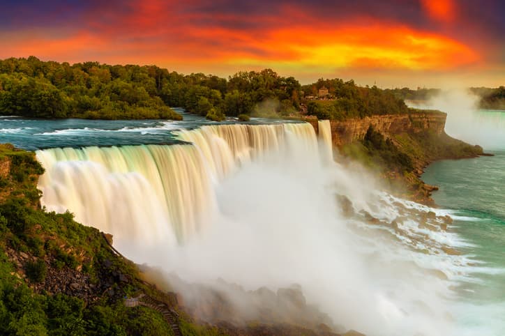 AXA-cascada-niagara