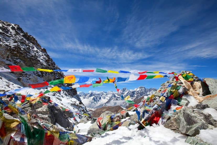 Drumeții în Himalaya: cea mai frumoasă regiune montană din lume
