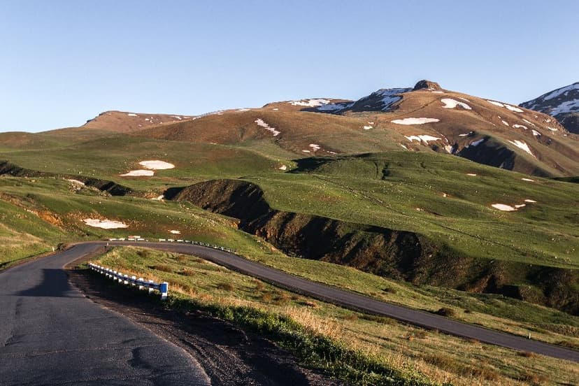 Armenia: Cultură și Natură