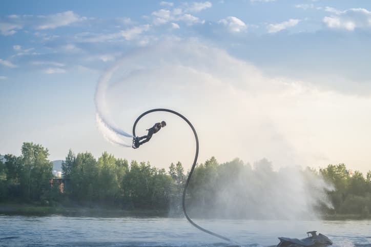 Ce acoperă asigurarea pentru sporturi extreme