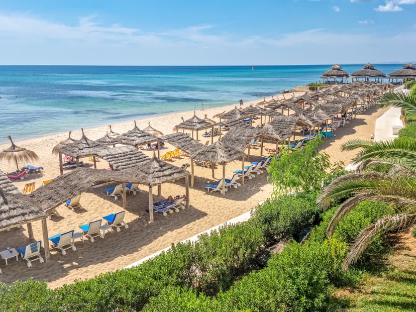 Vacanță în Tunisia: Ce trebuie să știi înainte să-ți rezervi biletele