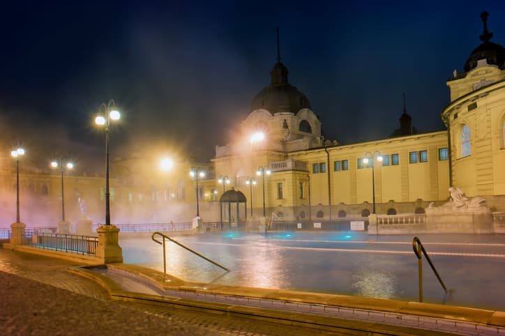 Descoperă cele mai fascinante băi termale din Ungaria
