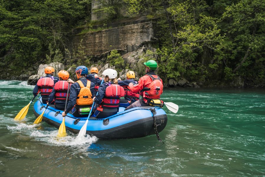 Cele-mai-bune-tururi-de-rafting-(1).jpg