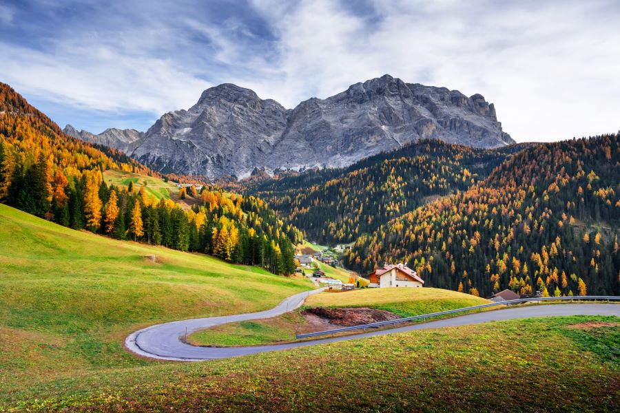 In-urma-aventurilor-magice-Descopera-Dolomitii,-destinatia-perfecta-pentru-iubitorii-de-munte-(1).jpg
