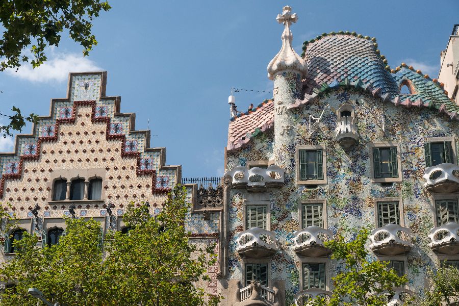 Casa-Batllo-a-special-house-from-a-special-architect-(1).jpeg