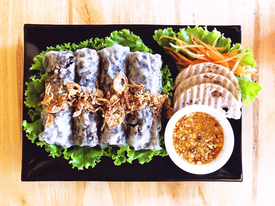 The-most-delicious-Vietnamese-food-(1).jpeg