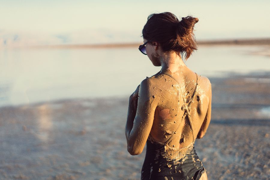 The-beneficial-effects-of-Dead-Sea-mud-(1).jpeg