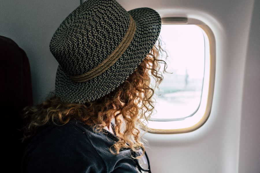 Tips-for-a-long-flight-(1).jpeg
