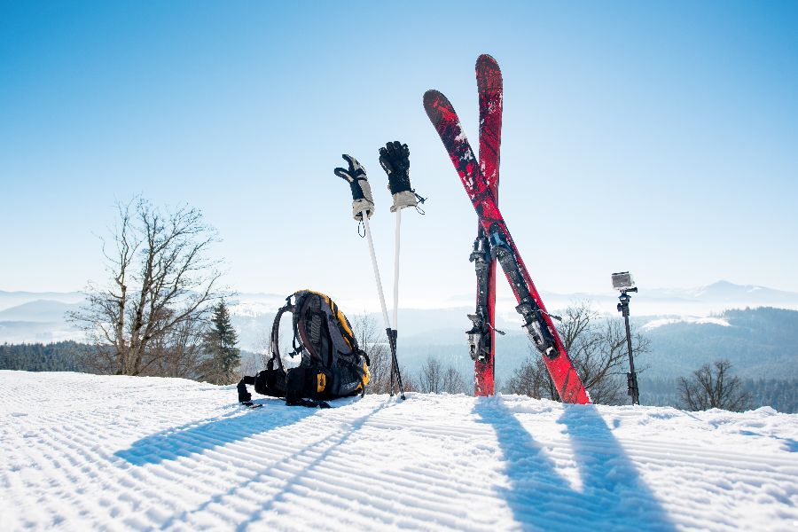 Where-should-I-ski-this-year-(1).jpeg